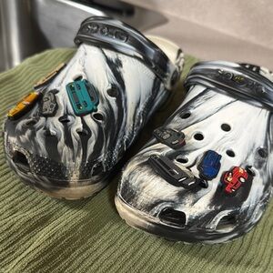 Mens Black and White Crocs with Car Charms